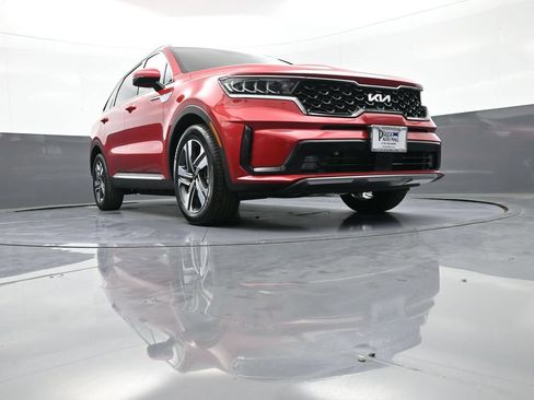 Certified 2023 Kia Sorento EX AWD/4WD image 30