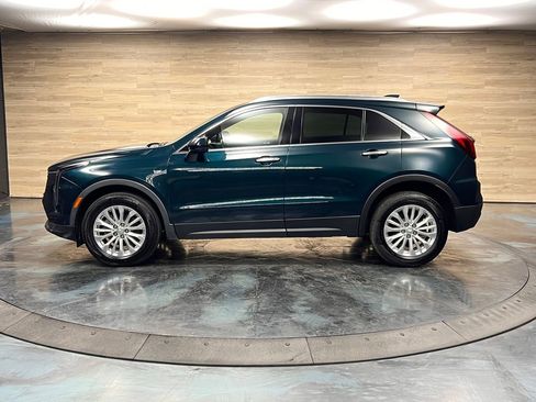 Used 2024 Cadillac XT4 Luxury w/ Cold Weather Package image 19
