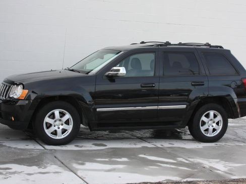 Used 2010 Jeep Grand Cherokee Laredo image 11