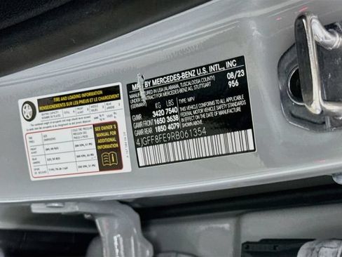 Used 2024 Mercedes-Benz GLS 580 4MATIC image 34