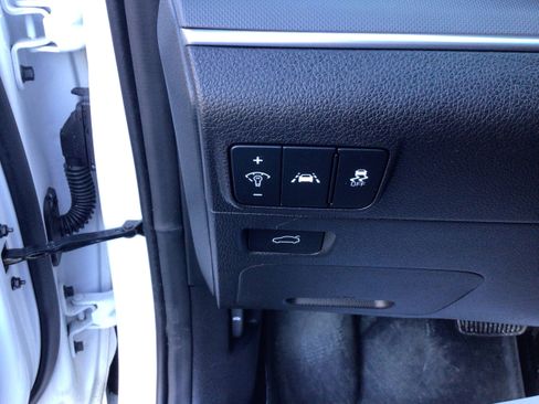 Used 2024 Kia K5 GT-Line w/ GT-Line Premium Package image 23