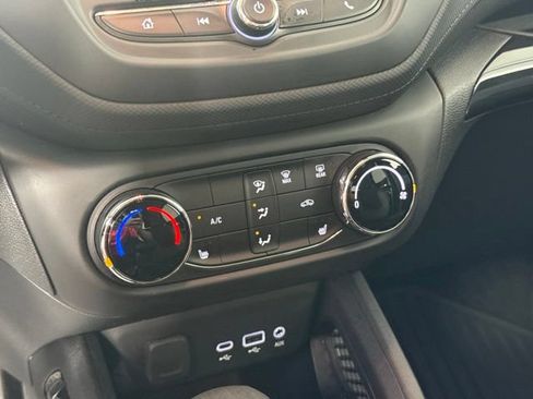 Used 2023 Chevrolet TrailBlazer LT FWD image 22