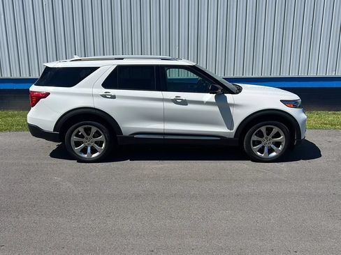 Used 2020 Ford Explorer Platinum w/ Premium Technology Package AWD/4WD image 4