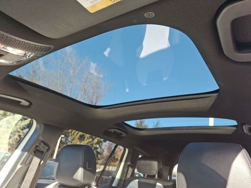 Used 2023 Mercedes-Benz GLB 250 4MATIC image 10