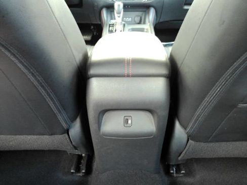 Used 2025 Nissan Sentra SR w/ SR Premium Package FWD image 25