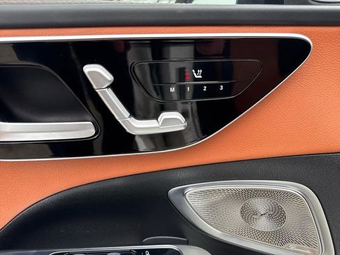 Used 2023 Mercedes-Benz C 300 4MATIC Sedan w/ AMG Line w/ Night Package image 19