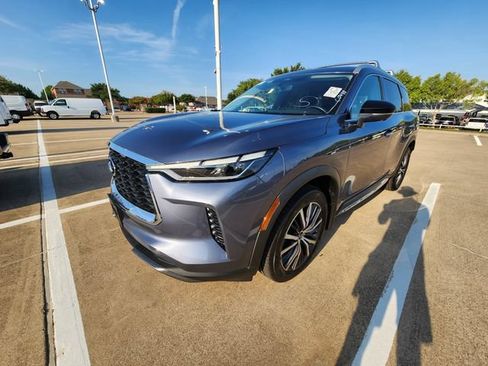 Used 2023 INFINITI QX60 Sensory w/ Cargo Package AWD/4WD image 3