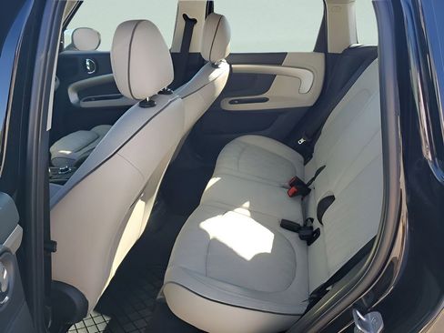 Used 2023 MINI Cooper Countryman S w/ Signature Upholstery Package image 19