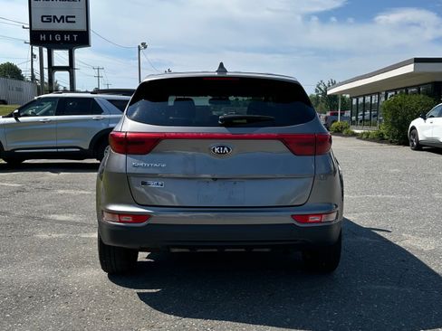 Used 2018 Kia Sportage LX AWD/4WD image 4