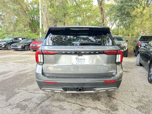 Used 2025 Ford Explorer Active w/ Active Comfort Package AWD/4WD image 7