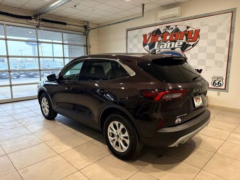 Used 2023 Ford Escape Active w/ Tech Pack #2 image 6