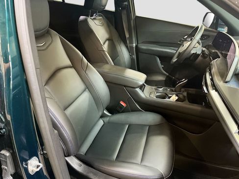 Used 2024 Cadillac XT4 Sport w/ Cold Weather Package AWD/4WD image 28