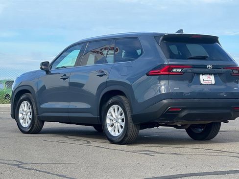 Certified 2025 Toyota Grand Highlander AWD image 7