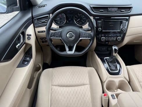Used 2020 Nissan Rogue SV AWD/4WD image 30