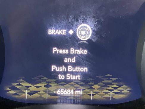 Used 2021 Jeep Wrangler Sahara w/ Cold Weather Group image 18