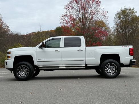 Used 2017 Chevrolet Silverado 2500 LT w/ Custom Sport Edition image 37