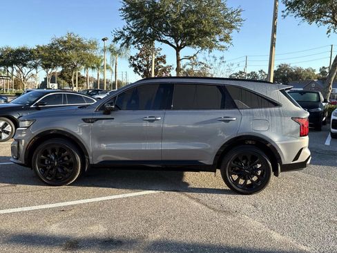 Used 2022 Kia Sorento SX image 10