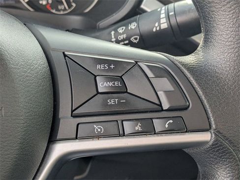 Used 2024 Nissan Altima 2.5 SV image 18