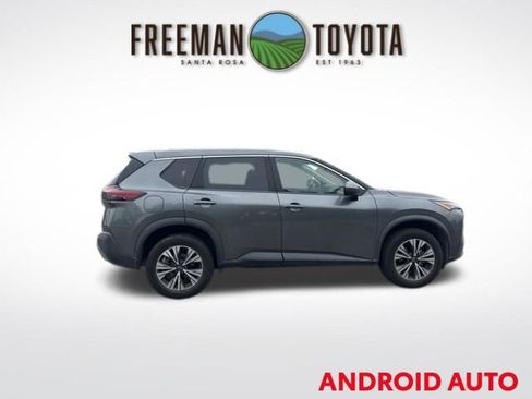 Used 2023 Nissan Rogue SV FWD image 4