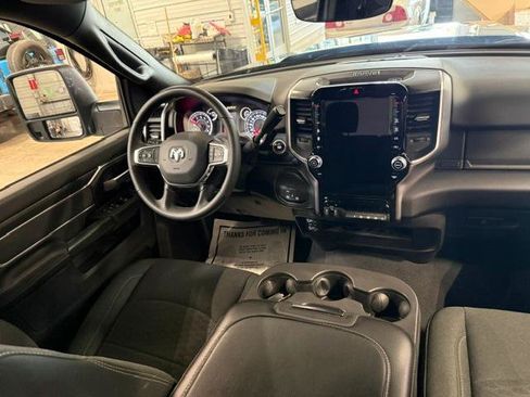 Certified 2025 RAM 2500 Big Horn AWD/4WD image 18