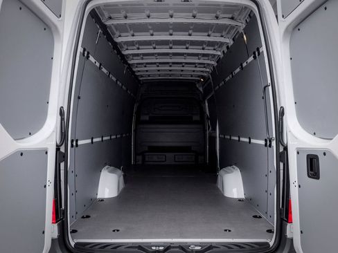 Used 2026 Mercedes-Benz Sprinter 2500 image 11