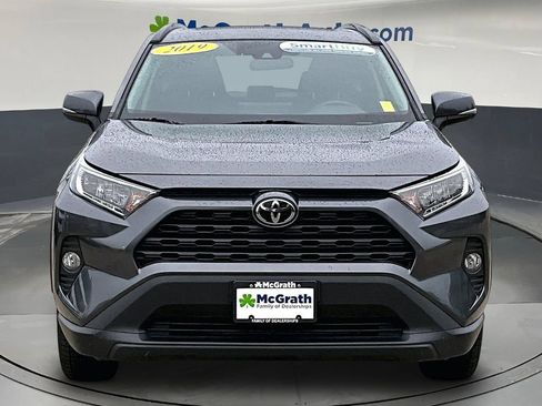 Used 2019 Toyota RAV4 XLE w/ Convenience Package AWD/4WD image 2