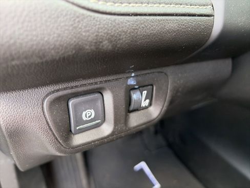 Used 2019 GMC Acadia SLT image 15