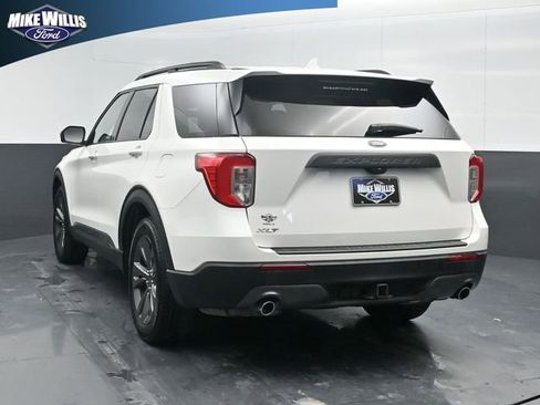 Used 2021 Ford Explorer XLT w/ Equipment Group 202A image 5