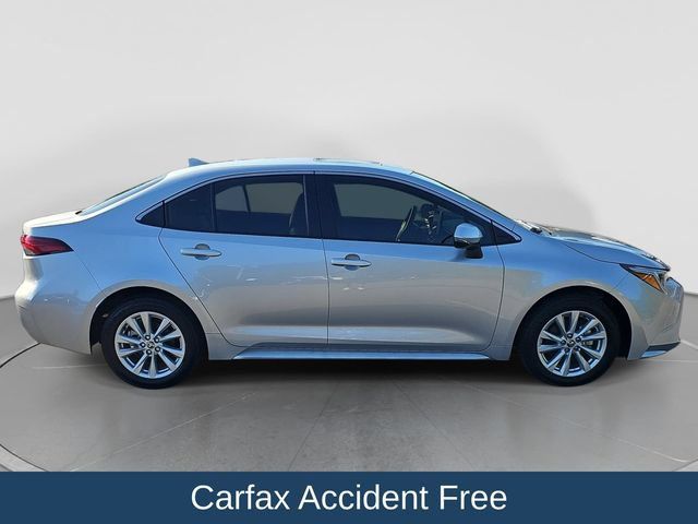 Used 2026 Toyota Corolla XLE FWD image 3