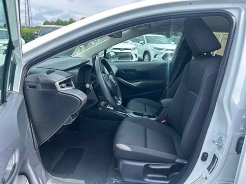 Used 2024 Toyota Corolla LE FWD image 15