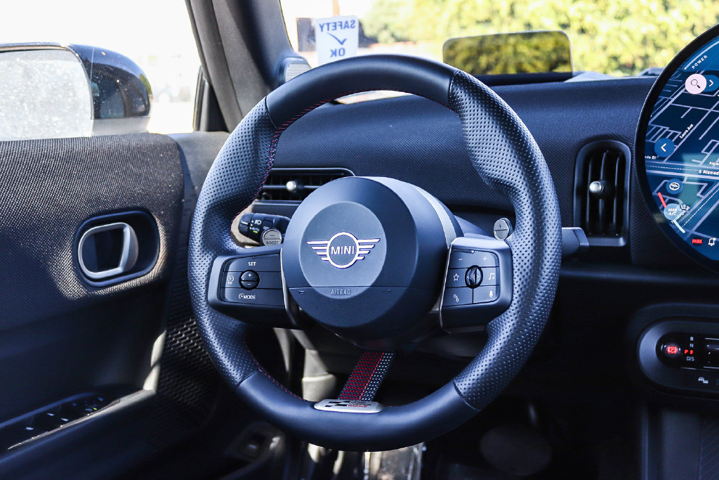 Used 2026 MINI Cooper S FWD image 31