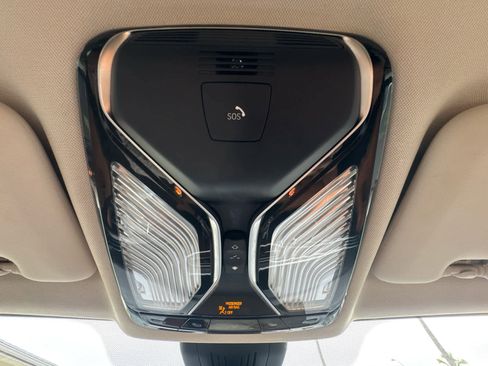 Used 2022 BMW X7 xDrive40i image 23