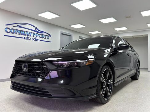 Used 2024 Honda Accord Sport image 1