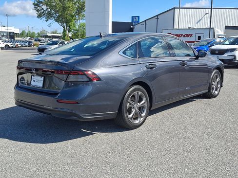 Used 2023 Honda Accord EX image 6