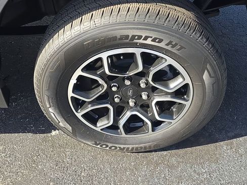 Used 2023 Ford F150 XLT w/ Equipment Group 302A High image 5