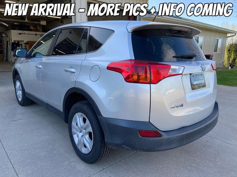 Used 2013 Toyota RAV4 LE FWD image 5