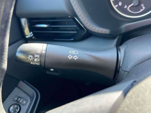 Used 2023 Nissan Sentra SV image 16