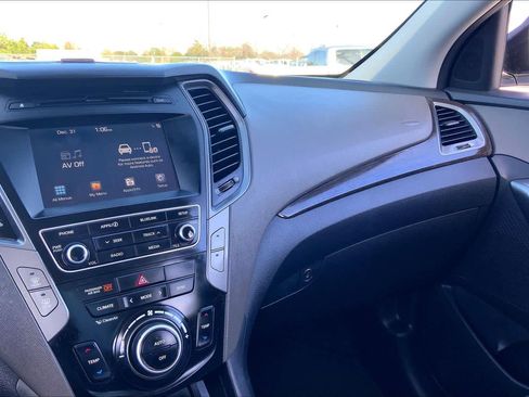 Used 2017 Hyundai Santa Fe Sport image 34