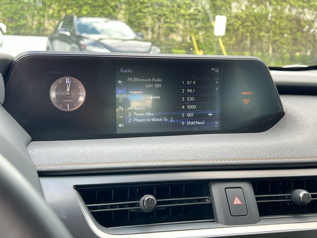 Used 2019 Lexus UX 200 w/ Premium Package FWD image 15