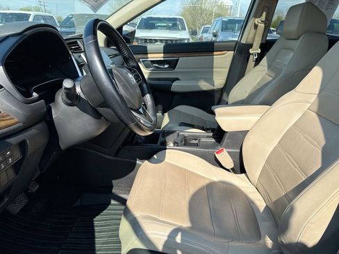 Used 2018 Honda CR-V Touring image 21
