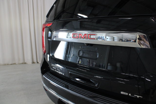 Used 2023 GMC Yukon SLT w/ SLT Luxury Package AWD/4WD image 31