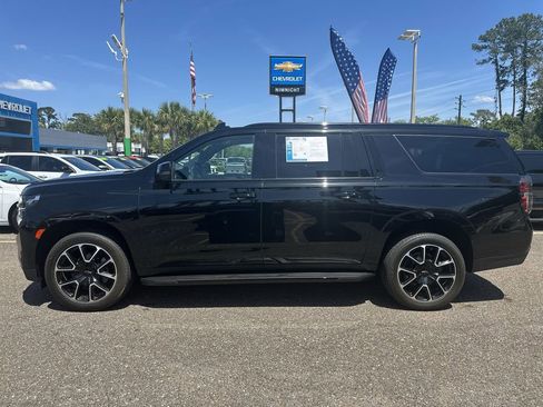 Used 2023 Chevrolet Suburban RST w/ Luxury Package RWD image 13