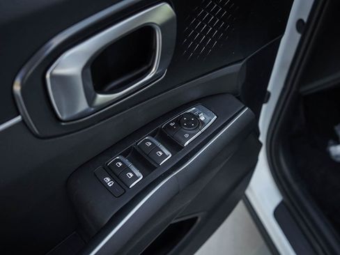 New 2026 Kia Sorento S image 19