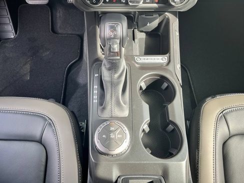 New 2026 Ford Bronco Outer Banks AWD/4WD image 18