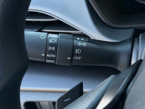 Used 2025 Subaru Crosstrek 2.0i Premium image 22