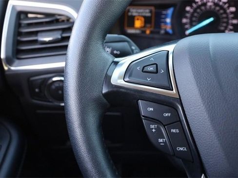 Certified 2024 Ford Edge Titanium image 12