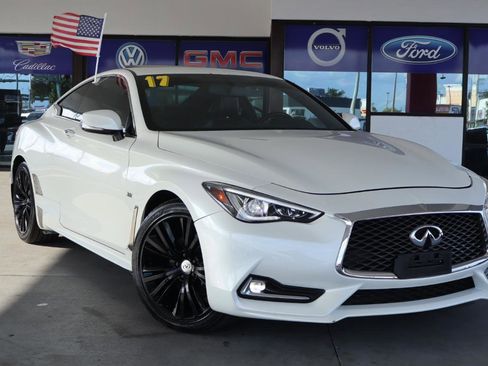 Used 2017 INFINITI Q60 3.0t w/ Premium Plus Package 3.0T image 2