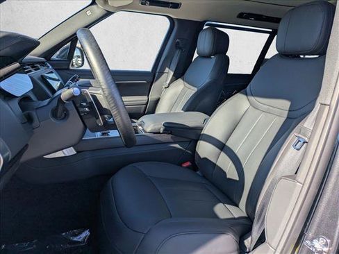 New 2025 Land Rover Range Rover Long Wheelbase SE AWD/4WD image 4