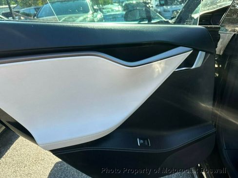 Used 2019 Tesla Model S 100D AWD/4WD image 16