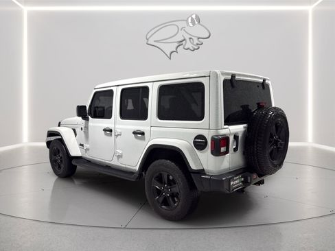 Used 2023 Jeep Wrangler Unlimited Sahara AWD/4WD image 3